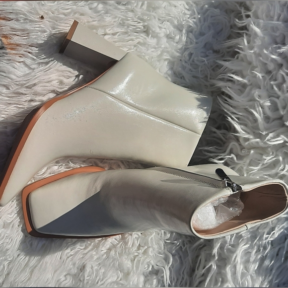 🆕️ LLS White Ankle Heeled Boots - Picture 6 of 15
